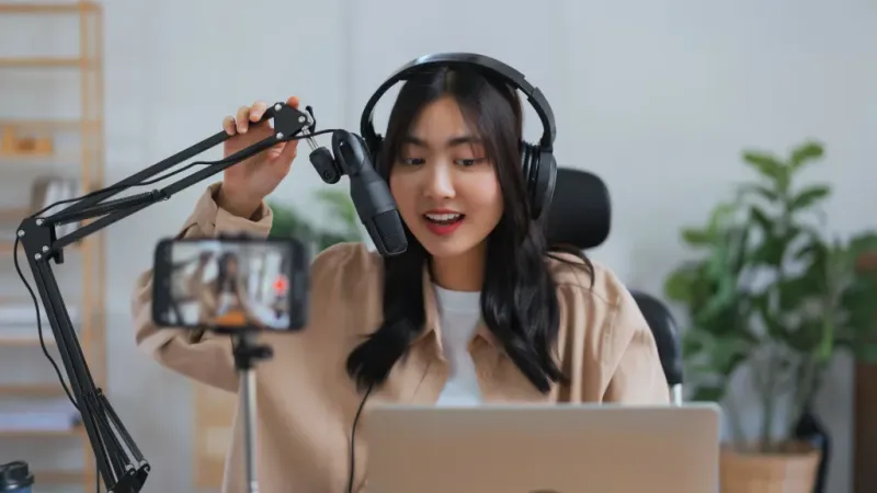 Why to Record Solo Podcast Episodes (And Make Them Good)
